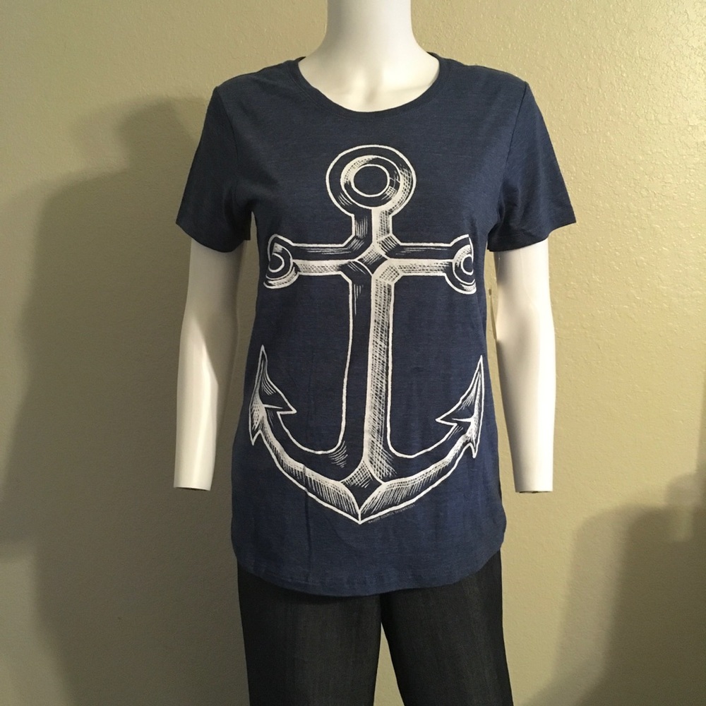 🌸NWT Anchor graphic tee🌸